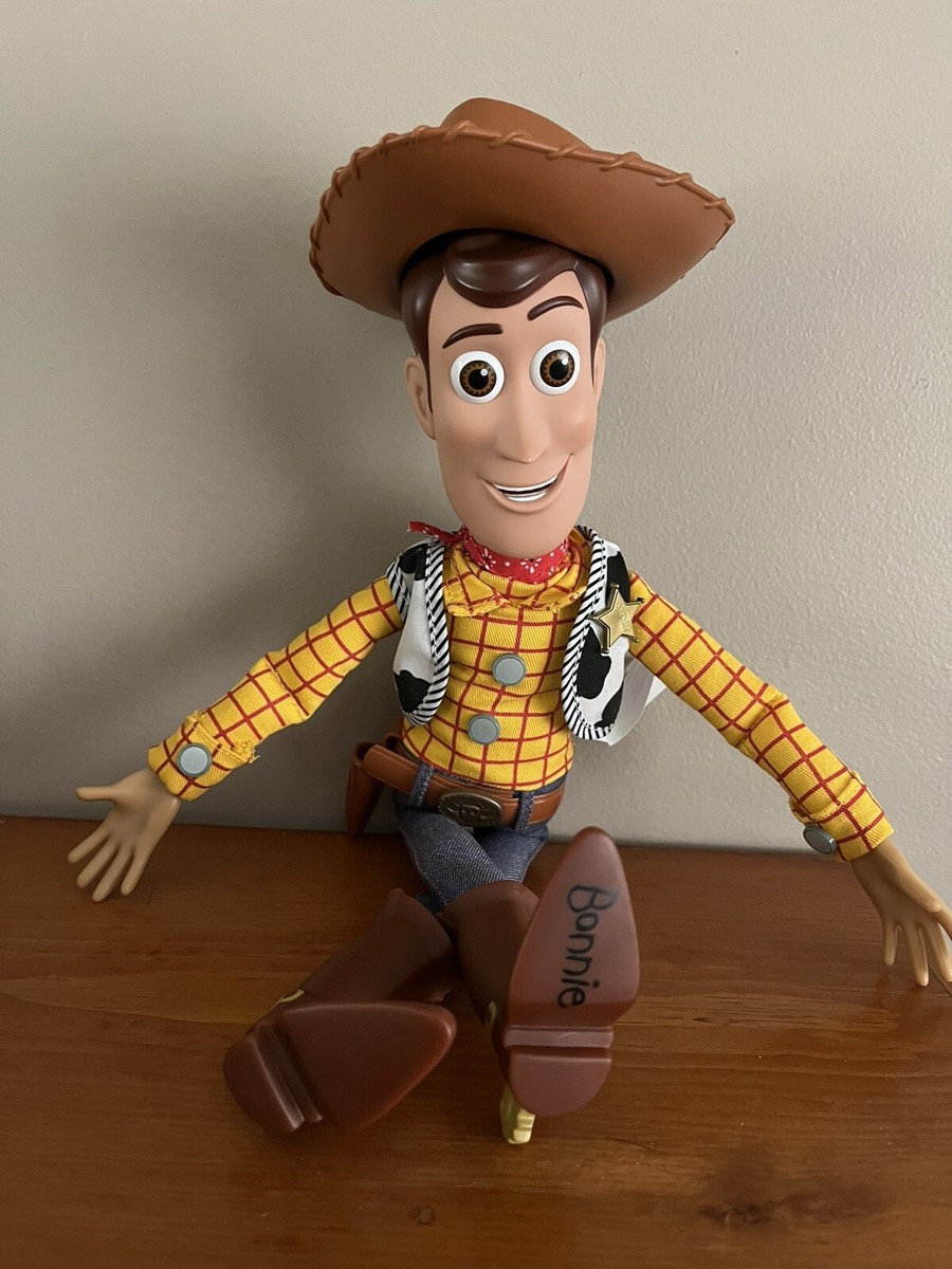 Disney Pixar Toy Story Talking SHERIFF WOODY 15