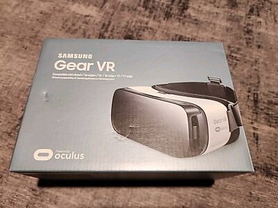 Samsung SM-R322NZWAXAR Gear VR Headset - Frost White