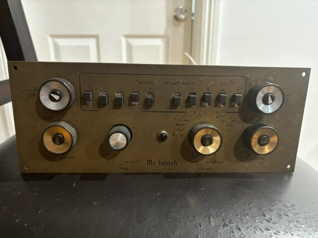 mcintosh C-8 Mono tube preamp (need provider cord 2 pcs