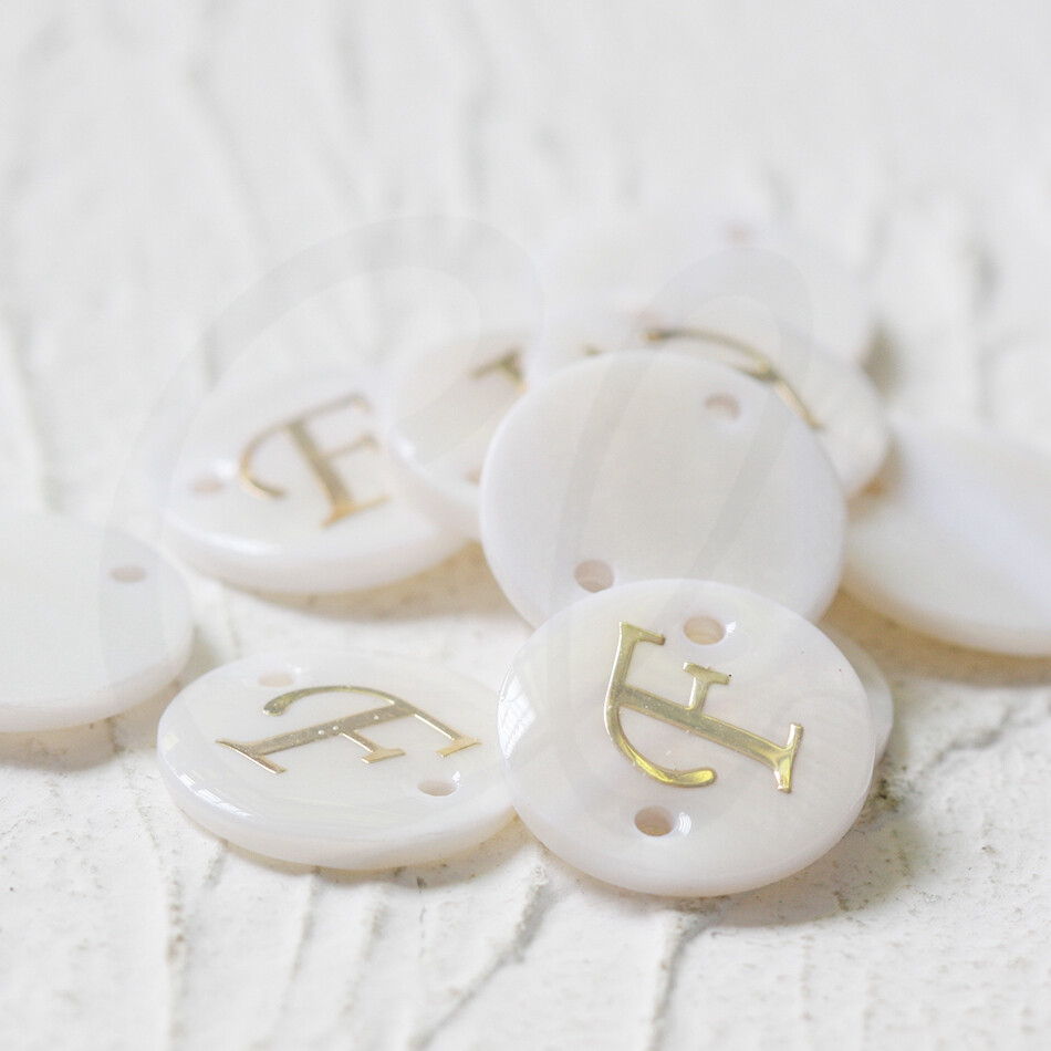 Natural Shell Gold Alphabet With 2 Holes-Alphabet-Letter-Round-Link ...