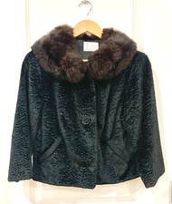 "A Winter Product" Vintage Jacket W/ Fur Trim Collar - Pre-Owned - Size M