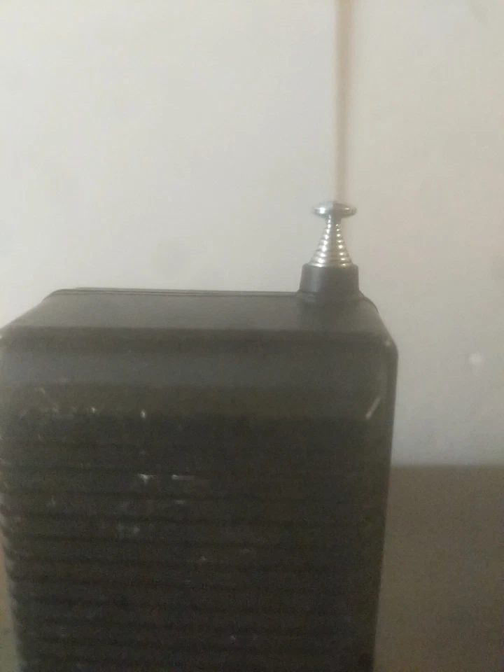 Transceptor de banda ciudadana realista Trc 86 3 canales radio Shack (no probado) TRL7#29 Foto 2 de 4