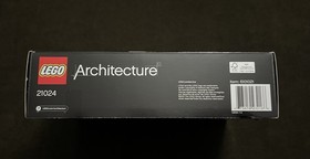 DAMAGED BOX LEGO Architecture Louve 21024 Paris France Landmark Retired