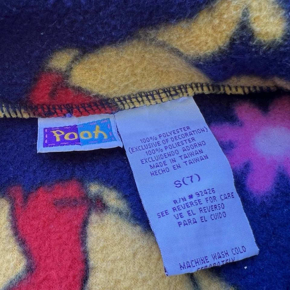 Sudadera con capucha polar de colección de los 90 para niños pequeños 7 de Disney Winnie the Pooh Foto 3 de 4