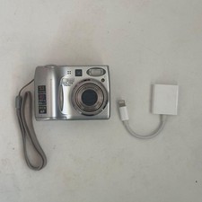 nikon coolpix 7600 digital camera with SD card card reader