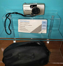 Olympus Infinity Zoom 105 35MM Film Camera w/ case Manuel TESTED