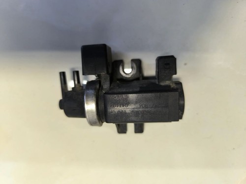 BMW X3 E83 2005 Diesel 150kW Turbolader Druckwandler Magnetventil 2247906