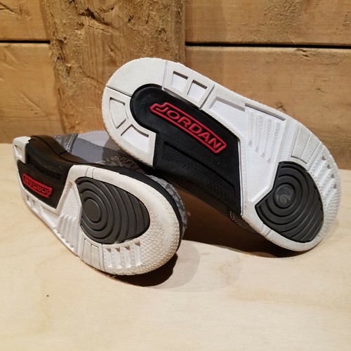 Zapatilla deportiva de baloncesto Air Jordan para niños pequeños talla 9 C - Swanky Barn - Imagen 4 de 12