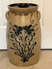 Blue Decorated 6 Gallon Stoneware Churn by R. O. Wittemore, Havana, N.Y. c. 1870