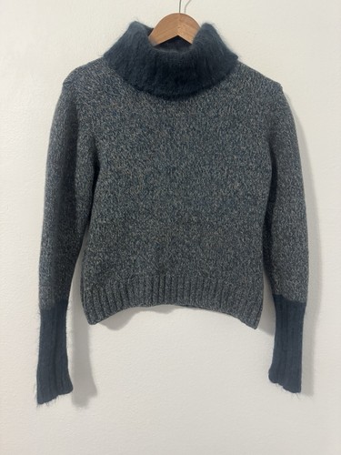 Givenchy, VTG Givenchy Boutique Sweater 80s Wool Blend Fuzzy Collar Made in Japan LG *read