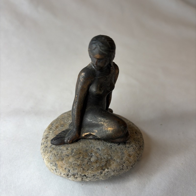 VINTAGE  MERMAID WOMAN ON ROCK FIGURINE 3-½" HIGH BRASS