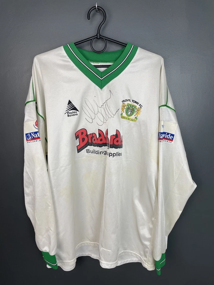 YEOVIL TOWN 2002/2003 MATCH WORN AWAY FOOTBALL LONG SLEEVE #11 MCINDOE SIGNED - Image 2 of 4