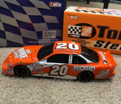 レーベル　1/24＃20 Tony Stewart The   Home Depot Limited Edition Tony Stewart #20 Race Car 1:24 scale