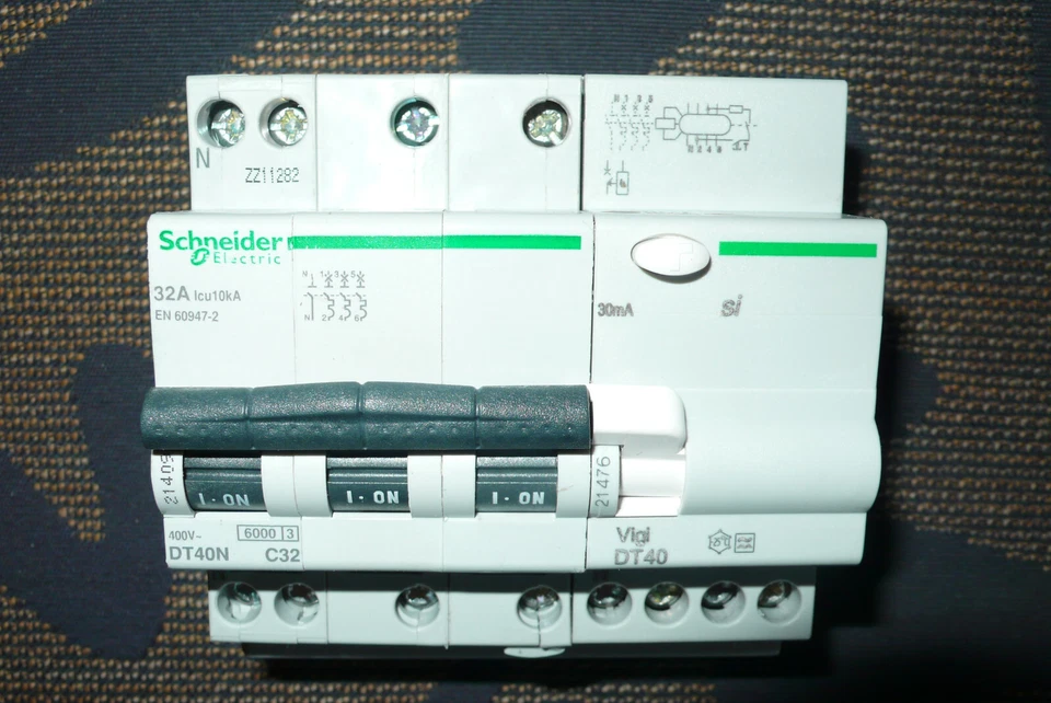 DISJONCTEUR DIFFERENTIEL 4P TETRA 32A 30mA TYPE A SI SCHNEIDER ELECTRIC 32AMPERE - Photo 3/4