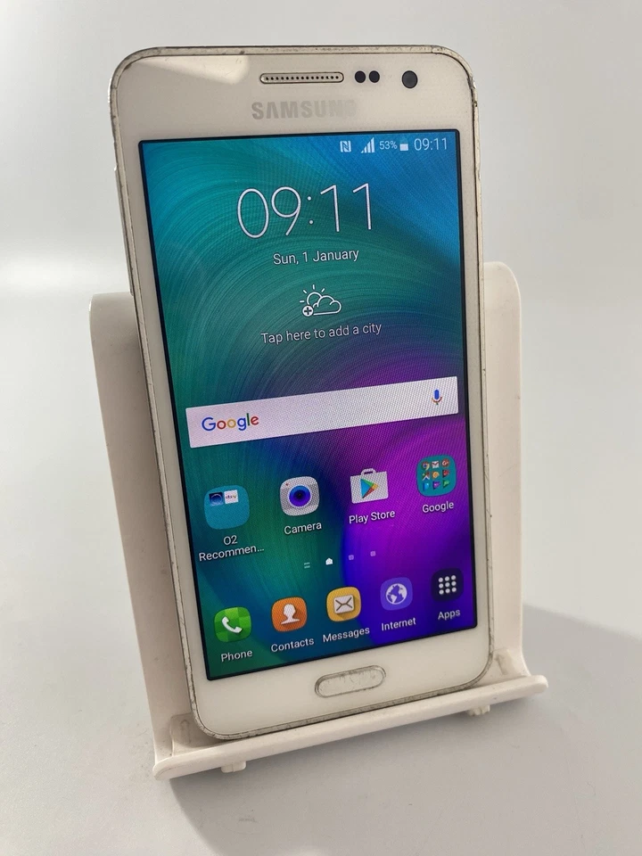 Samsung Galaxy A3 (2015) · 16GB, photo 1 of 5