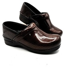 Dansko Women's Shoes Size 39, US 8.5-9 Brown Wave Clogs