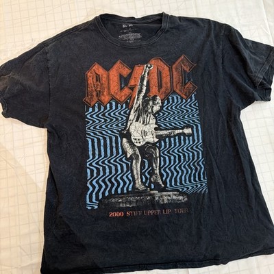 Vintage 2000 AC/DC Stiff Upper Lip Tour Concert T-Shirt Size Large Black