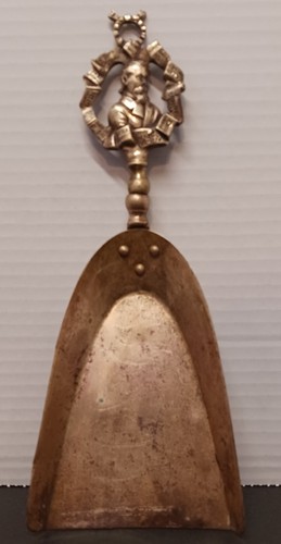 Vintage Mini Fireplace Ash Shovel Charles Dickens Peerage England 10" - Picture 2 of 11