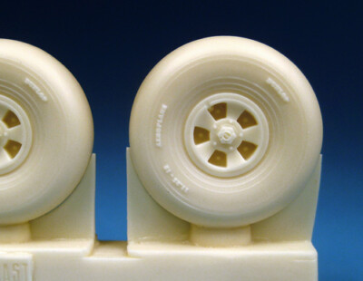 Barracuda Cast 1/48 BR48402 Hawker Tempest Series I Mainwheels for Eduard Barracuda Cast 1/48 BR48402 Hawker Tempest Series I Mainwheels for Eduard