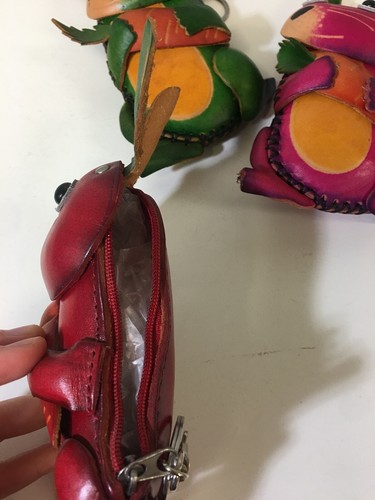 Bolso pequeño de cuero hecho a mano/cartera/bolso para monedas/cartera-conejo - Imagen 3 de 3