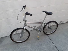 Old School Hutch Junior Bmx Bike Super Rare Collector Piece 1983 Or 4