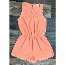 Everly size Small Peach / Orange Sleveless Scalloped Hem Romper