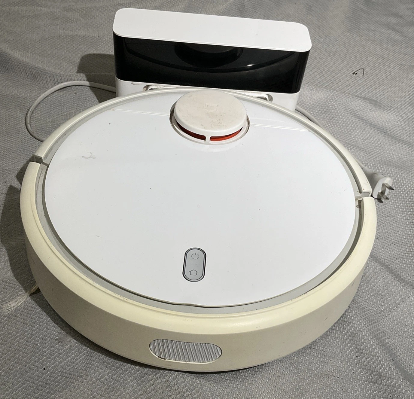 Xiaomi Mi Robot Smart Wifi Vacuum Cleaner White Model SDJQR01RR