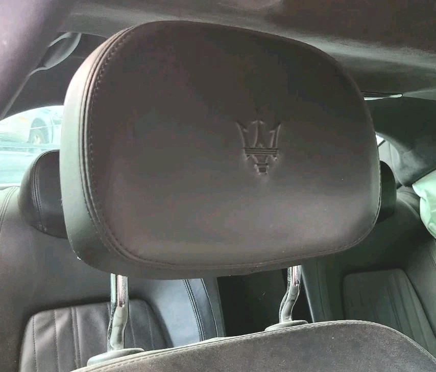 2014 - 2024 MASERATI GHIBLI FRONT RIGHT PASSENGER HEAD REST HEADREST BLACK OEM 