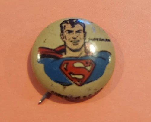 VINTAGE SUPERMAN PINBACK BUTTON C. 1940's Rare Item #(5)