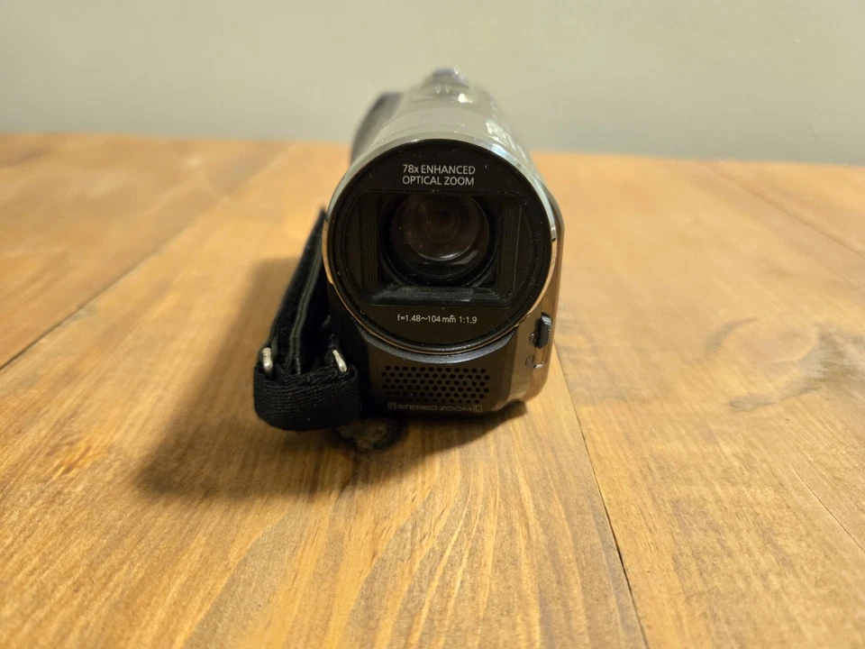 Panasonic SDR-T70P Camcorder 78x Optical Zoom Video Camera Battery *TESTED - Image 4 of 4