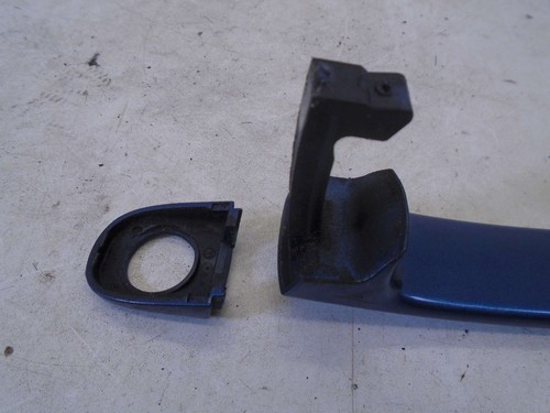VOLKSWAGEN POLO DOOR HANDLE - EXTERIOR (DRIVER/RIGHT SIDE) BLUE D5LL 2014-2017 - Picture 6 of 9
