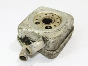 VW Bora IV 1J 2001 2.0 Benzin Ölfiltergehäuse Oil Cooler Ölfilter