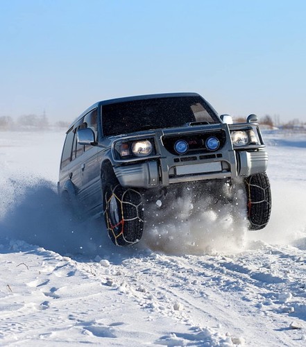 Snow Chains Car SUV Pickup Trucks Universal Adjustable Snow Tire Chains KN130 - 第 7/9 張圖片