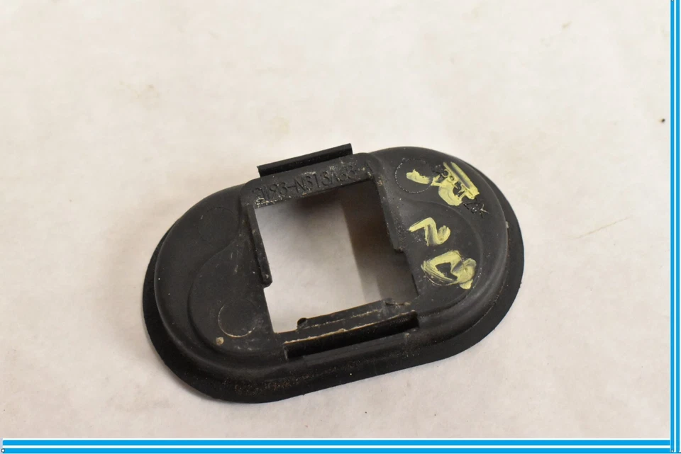 Jaguar XJ XJL 2010-2015 maletero trasero gancho de carga bota amarre soporte de montaje OEM Foto 2 de 4