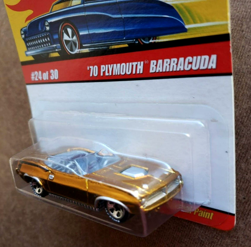 Hot Wheels '70 Plymouth Barracuda Gold Classics Series 3 #24 1:64 Goodyear 2007 - Imagen 9 de 15