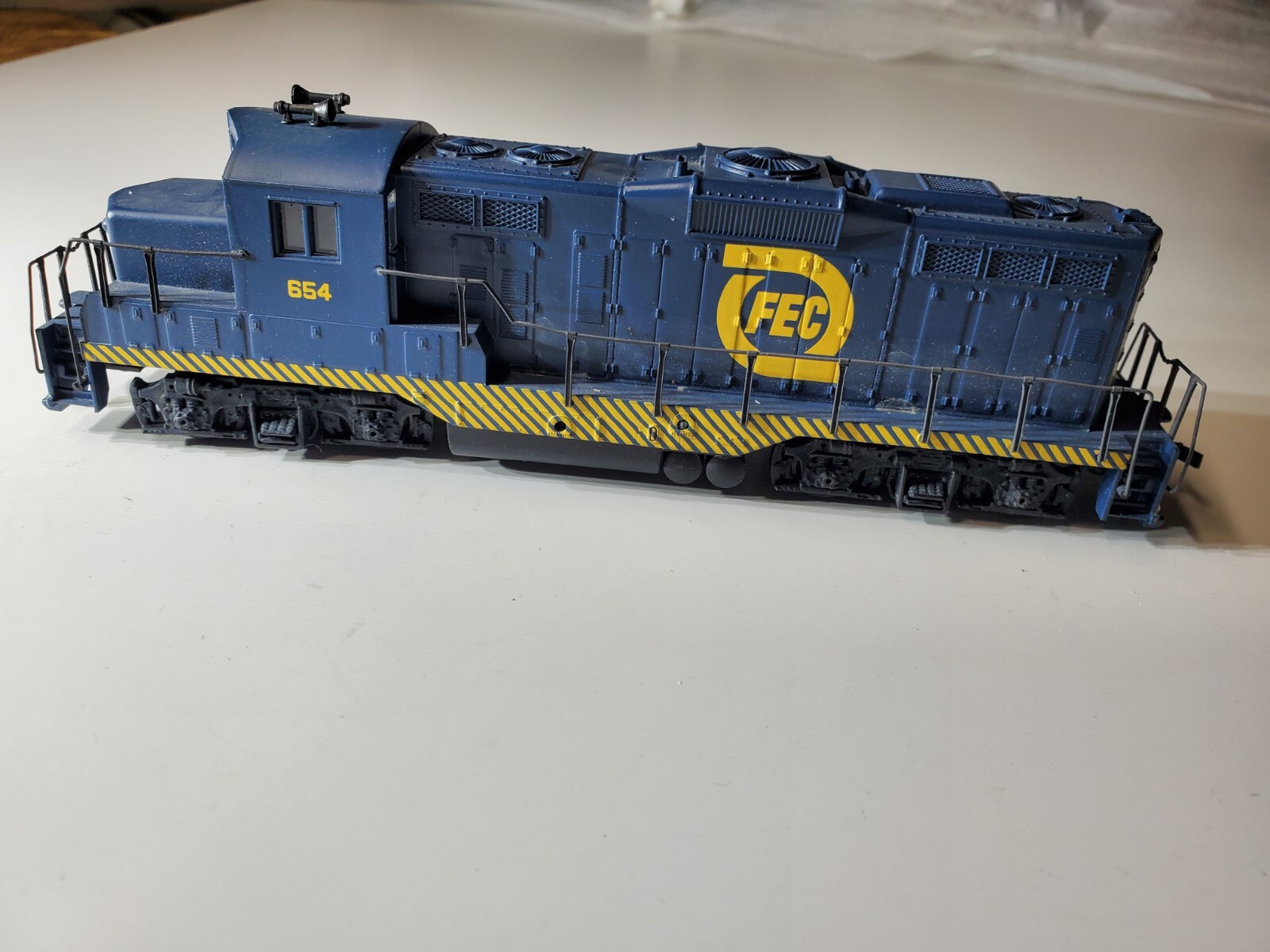 Picture 2 of 8