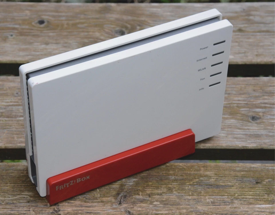 FRITZ!Box 7582 IL WLAN Router AVM High End Wireless Modem ADSL DSL Homeserver