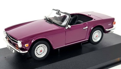 Vanguards 1/43 - Triumph TR6 Roadster Magenta Diecast Scale Model Car VA14701 - Picture 4 of 6