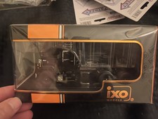 IXO TR082 Mack R-Series 1966 Black