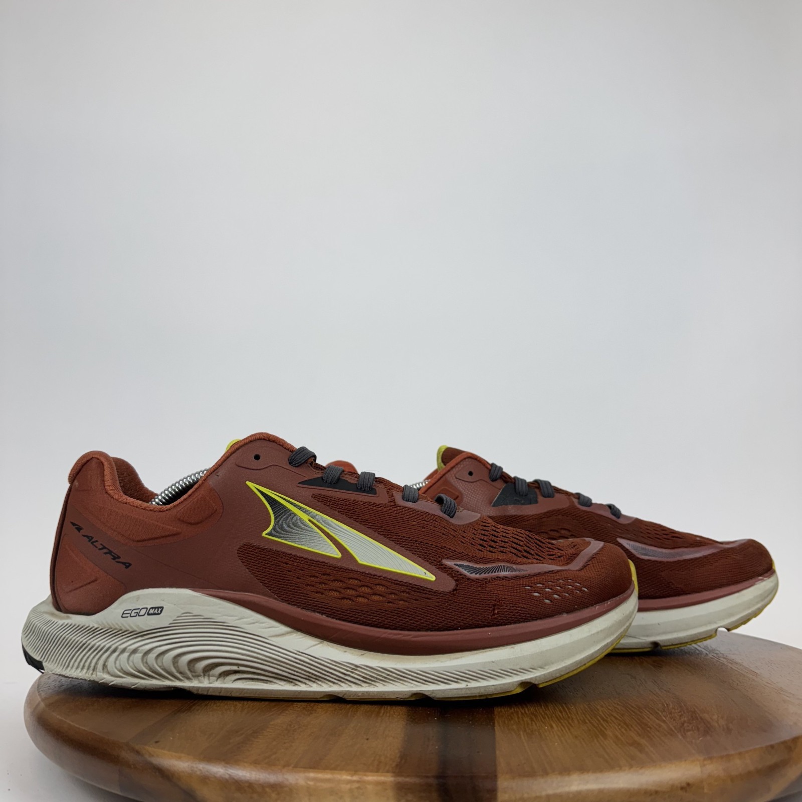 SAOLA Scarpe sneakers uomo Altra Paradigm 6 rosse atletiche corsa su strada taglia 12 M ottime condizioni