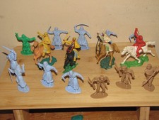 Rare ? Timpo & Crescent  mounted Arabs , FFL  plastic toy soldiers 1/32 scale