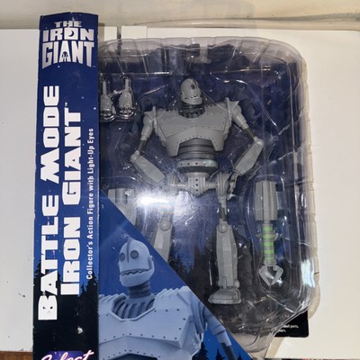 The Iron Giant (Battle Mode Version) Diamond Select Action Figure