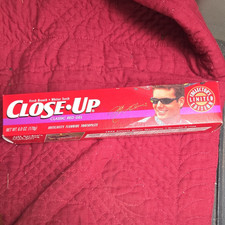 Close-Up Classic Red Gel Fluoride Anticavity Toothpaste 6.0 oz Standard Box Only