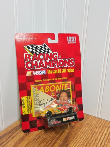 Racing Champions 1997 Edition Nascar Car #5 Terry Labonte Kelloggs 1:64