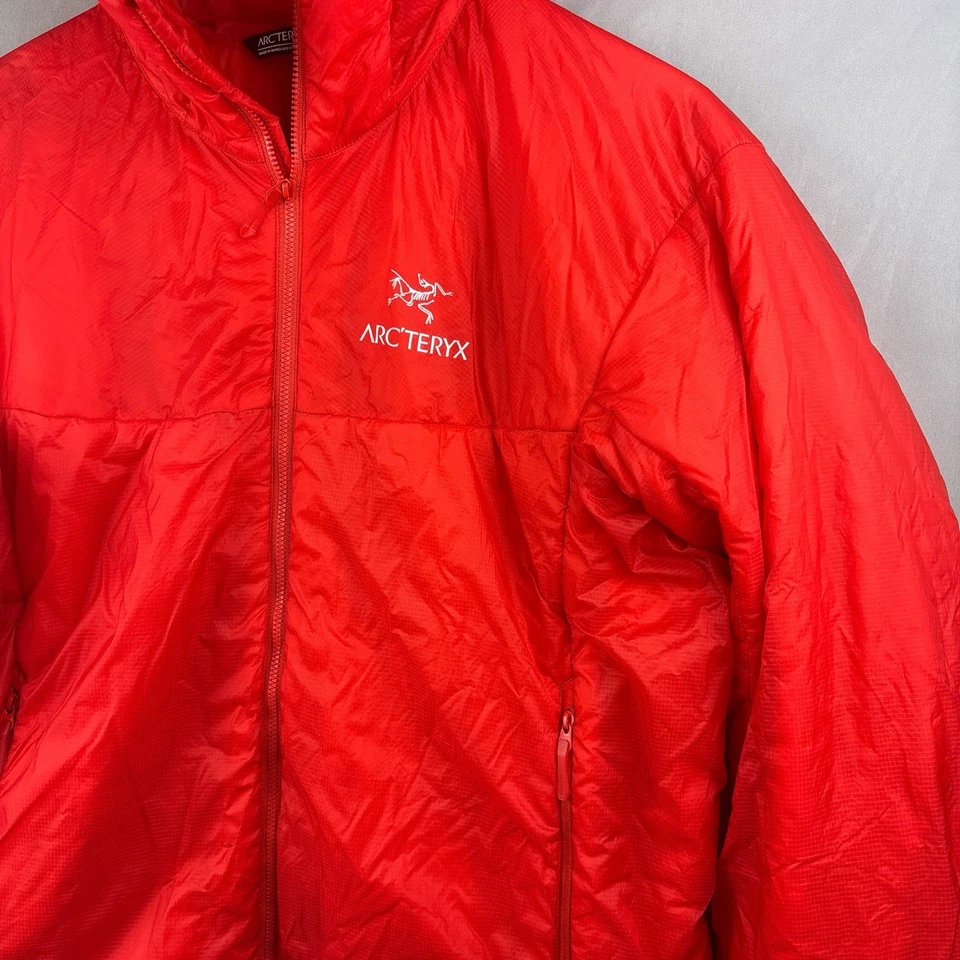 Chaqueta de Aseguramiento Arc'teryx Nuclei FL a Prueba de Viento para Hombres M Dinastía Roja Cremallera Completa con Capucha Foto 2 de 4