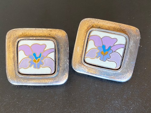 Vintage LAUREL BURCH Wild Orchid Flower Clip Earrings Square Enamel Silver Tone - Picture 9 of 9