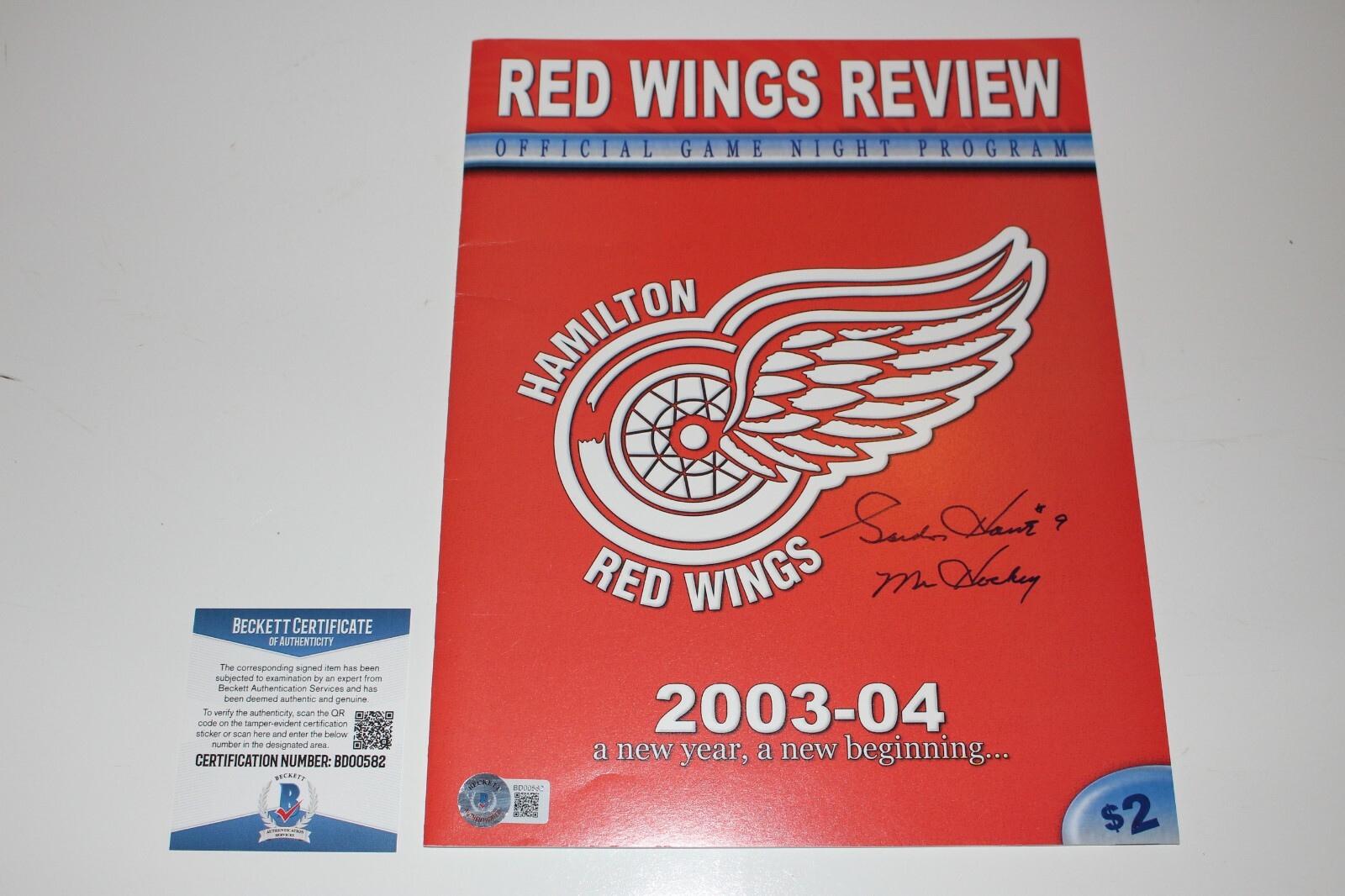 Gordie Howe Autographed Signed 2003/04 RED WINGS REVIEW PROGRAM BECKETT AUTHENTICATED COA 