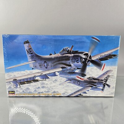 Hasegawa 1:72 A-1H Skyraider w/ Special Bomb Model Kit Navy Attacker BP104 NEW