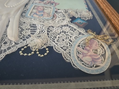 Victorian Antique Shadow Box Memory Box - Picture 11 of 14