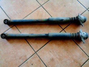 VW Golf IV Stoßdämpfer Hinten 1J0513025CD